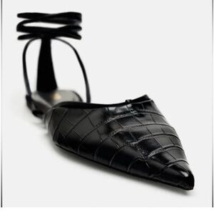 ZARA embossed pointed tow black lace up flats